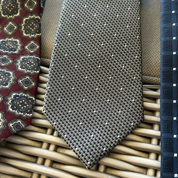 Elegant Men's Patterned Ties Set - Picture 3 of 6